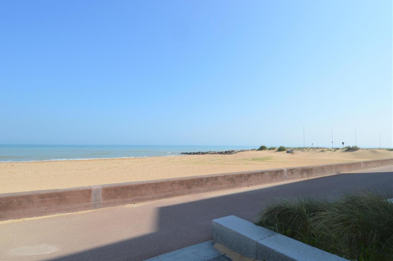Appartement moderne avec terrasse à 500m de la mer Courseulles-sur-Mer Exterior foto