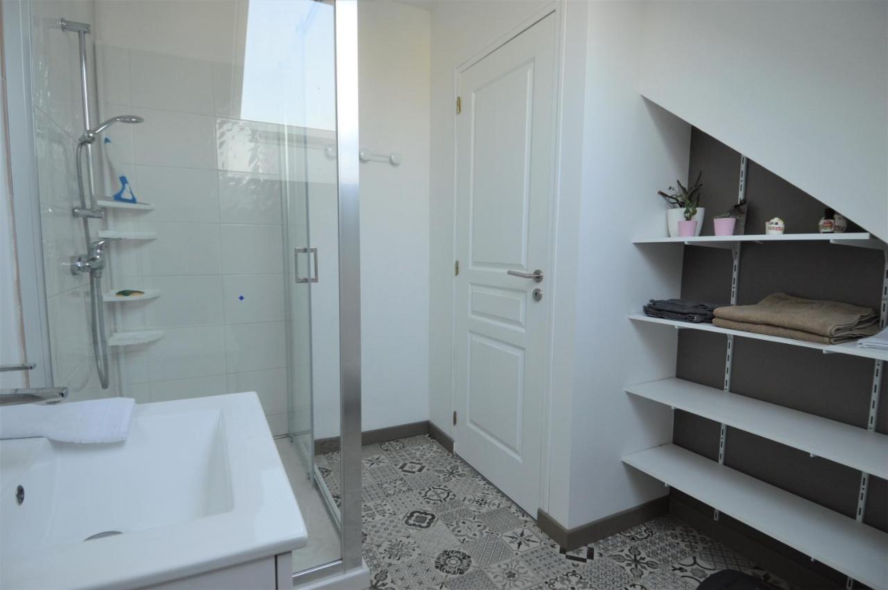 Appartement moderne avec terrasse à 500m de la mer Courseulles-sur-Mer Exterior foto